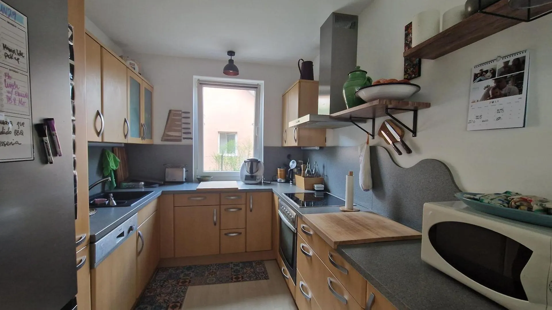 Case de vacanță Charming House With Garden And Jacuzzi In Vienna Villa