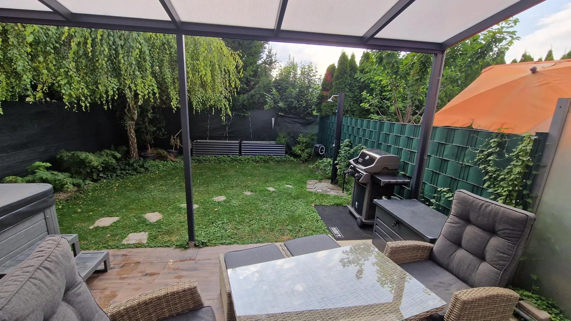 Charming House With Garden And Jacuzzi In Vienna Villa